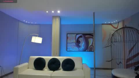 Snapshot of lizzhamilton_ chatting on 10-28-25, 08:55 Lizzi online show from 10-28-25, 08:55