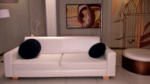 Snapshot of lizzhamilton_ chatting on 11-27-25, 08:00 Lizzi online show from 11-27-25, 08:00