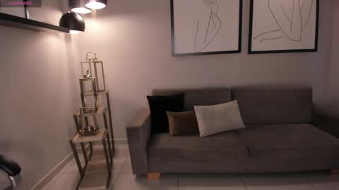 Snapshot of lizzhamilton_ chatting on 01-07-26, 07:05 Lizzi online show from 01-07-26, 07:05