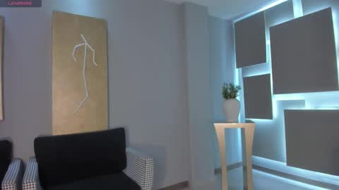 Snapshot of lizzhamilton_ chatting on 01-17-26, 12:32 Lizzi online show from 01-17-26, 12:32