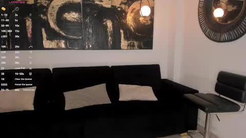 Snapshot of lizzhamilton_ chatting on 03-08-26, 02:04 Lizzi online show from 03-08-26, 02:04