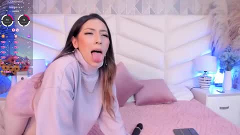 Snapshot of lizzi_hotman chatting on 03-09-26, 08:57 LIZZI online show from 03-09-26, 08:57