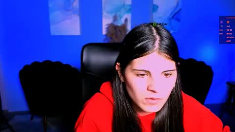 Snapshot of lizzie_boom chatting on 11-19-25, 08:31 lizzie_boom online show from 11-19-25, 08:31