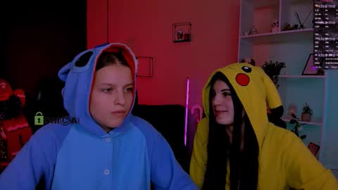 Snapshot of lizzie_boom chatting on 01-06-26, 08:45 lizzie_boom online show from 01-06-26, 08:45