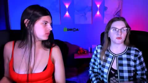 Snapshot of lizzie_boom chatting on 02-14-26, 09:22 lizzie_boom online show from 02-14-26, 09:22