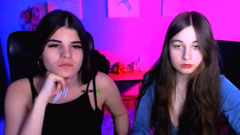 Snapshot of lizzie_boom chatting on 03-08-26, 08:23 lizzie_boom online show from 03-08-26, 08:23