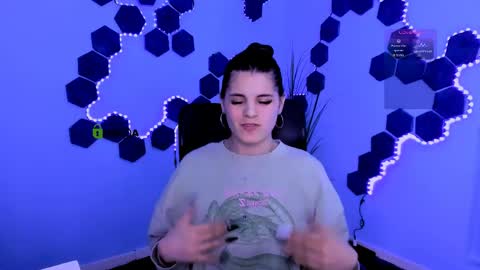 lizzie_boom online show from 04-10-26, 07:07