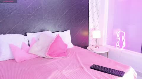 I am Lizz online show from 01-15-25, 09:45