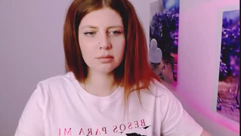 Lizzy3 online show from 11-28-25, 02:09