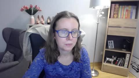 Lizzy online show from 11-26-25, 06:14