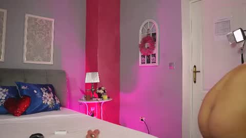 Lizzy online show from 06-19-26, 05:17