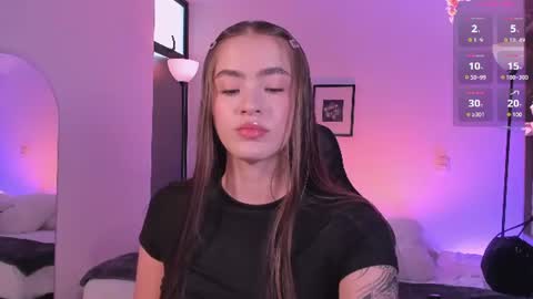 Lizzy Colins online show from 06-23-26, 07:34