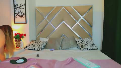 Liz  online show from 01-09-26, 02:58