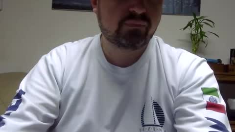 Snapshot of lj345689 chatting on 05-01-26, 04:33 lj345689 online show from 05-01-26, 04:33