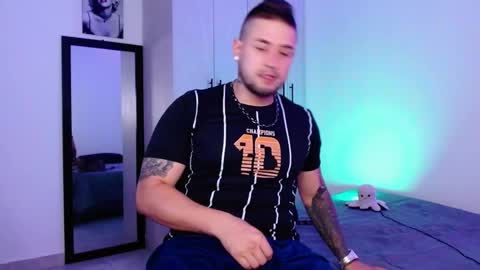 Snapshot of lliamm_2 chatting on 05-28-26, 03:04 lliamm 2 online show from 05-28-26, 03:04