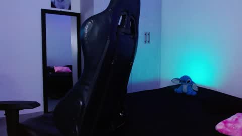 Snapshot of lliamm_2 chatting on 06-26-26, 06:18 lliamm 2 online show from 06-26-26, 06:18