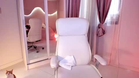 Kloe see you 28-11  to celebrate my birthday online show from 03-11-25, 02:21