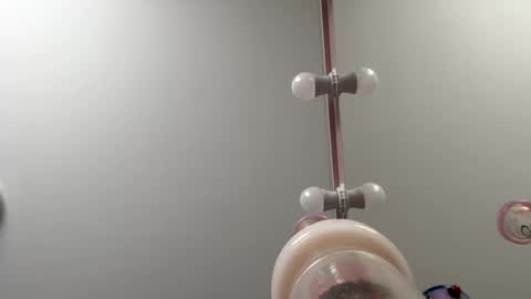 Snapshot of lo_cakez chatting on 12-20-24, 06:13 lo_cakez online show from 12-20-24, 06:13