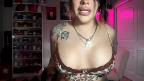 Snapshot of lo_cakez chatting on 12-27-24, 07:18 lo_cakez online show from 12-27-24, 07:18