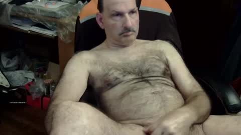 loades182025 online show from 10-17-25, 01:42