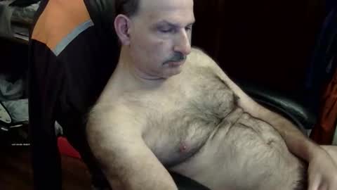 loades182025 online show from 10-22-25, 02:12