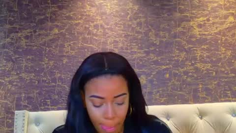 Snapshot of loana_vegas chatting on 06-20-26, 04:10 LOANA online show from 06-20-26, 04:10