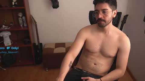 Snapshot of lobito_blanco97 chatting on 10-27-25, 05:50 Lobito blanco Thefckingwolf main account online show from 10-27-25, 05:50