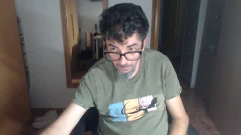 lobosolitario73 online show from 10-15-25, 09:37