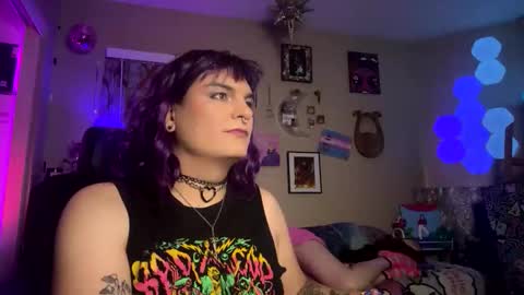 Snapshot of lobotomyprincess chatting on 04-02-26, 01:58 LobotomyPrincess online show from 04-02-26, 01:58