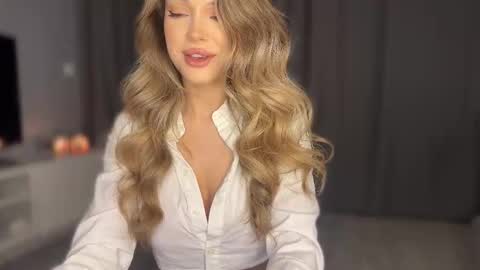 Lolla online show from 02-08-26, 08:34