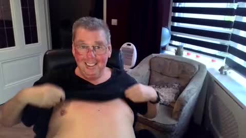 Loebet online show from 11-02-25, 03:47