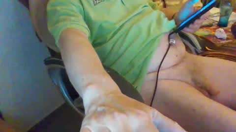 Snapshot of loewe39238 chatting on 06-03-26, 12:02 loewe39238 online show from 06-03-26, 12:02