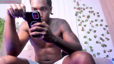 Snapshot of logan_drakex chatting on 01-11-26, 04:06 LOGAN DRAKE online show from 01-11-26, 04:06