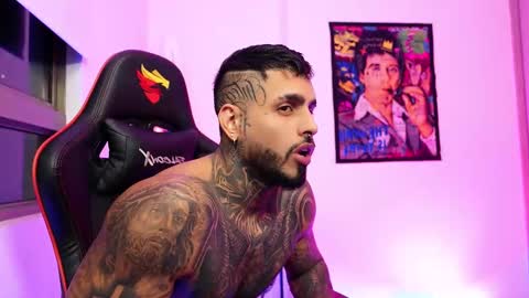 logan_hugh8 online show from 10-16-25, 01:06