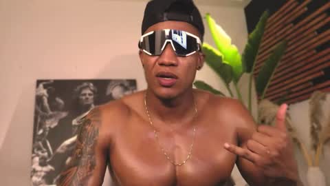 Snapshot of logan_varela chatting on 02-05-25, 07:18 logan_varela online show from 02-05-25, 07:18