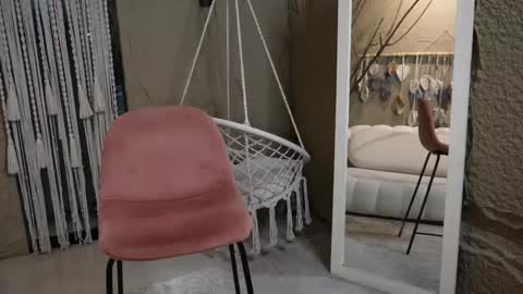 Snapshot of logan_varela chatting on 09-13-25, 12:05 logan_varela online show from 09-13-25, 12:05