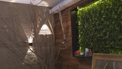 Snapshot of logan_varela chatting on 09-17-25, 12:51 logan_varela online show from 09-17-25, 12:51