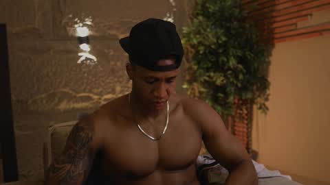 Snapshot of logan_varela chatting on 11-06-25, 01:45 logan_varela online show from 11-06-25, 01:45