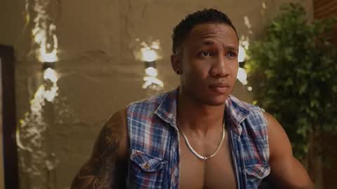 Snapshot of logan_varela chatting on 11-20-25, 01:44 logan_varela online show from 11-20-25, 01:44