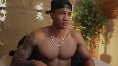 Snapshot of logan_varela chatting on 11-21-25, 04:38 logan_varela online show from 11-21-25, 04:38