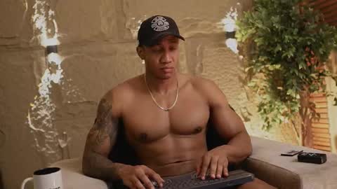 Snapshot of logan_varela chatting on 11-26-25, 12:17 logan_varela online show from 11-26-25, 12:17