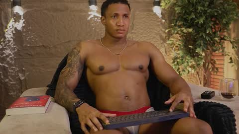 Snapshot of logan_varela chatting on 11-27-25, 09:50 logan_varela online show from 11-27-25, 09:50