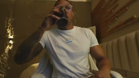 Snapshot of logan_varela chatting on 05-16-26, 05:23 logan_varela online show from 05-16-26, 05:23