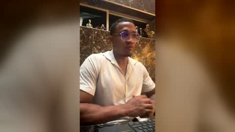 Snapshot of logan_varela chatting on 07-22-26, 11:13 logan_varela online show from 07-22-26, 11:13