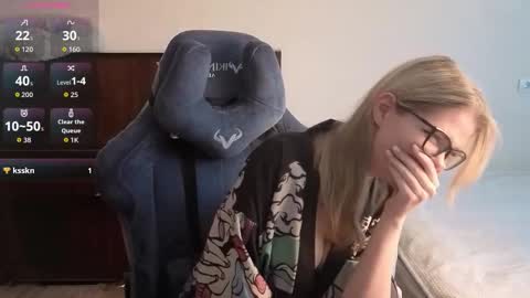 Snapshot of logandrive chatting on 03-06-26, 12:12 Logan and Katana online show from 03-06-26, 12:12