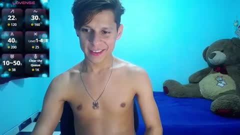 Snapshot of loganevans8 chatting on 01-16-26, 06:12 Logan online show from 01-16-26, 06:12