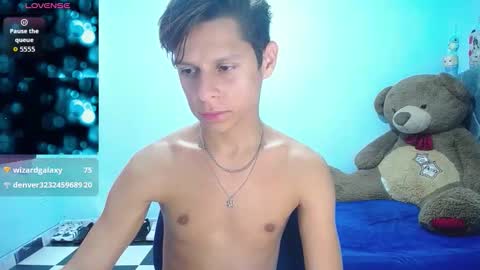 Snapshot of loganevans8 chatting on 03-07-26, 02:25 Logan online show from 03-07-26, 02:25