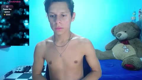 Snapshot of loganevans8 chatting on 03-08-26, 03:16 Logan online show from 03-08-26, 03:16