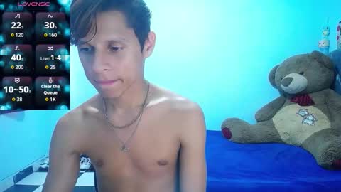 Snapshot of loganevans8 chatting on 03-11-26, 07:42 Logan online show from 03-11-26, 07:42