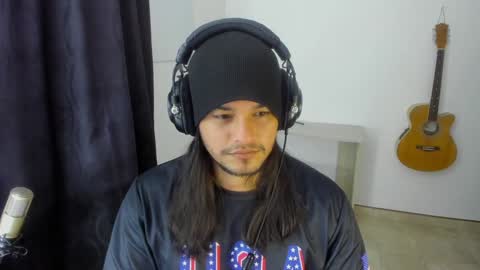 Snapshot of loganhot22 chatting on 01-07-25, 06:05 Logan online show from 01-07-25, 06:05